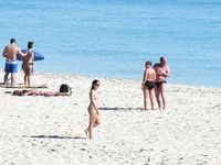 hires beach beauty nudist