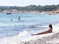 hires beach beauty nudist