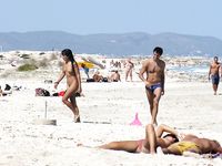 Hot adult naturists make this nude beach even hotter