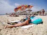 Hot days call for adult nudeness on the warm sand
