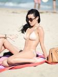 Hot days call for adult nudeness on the warm sand