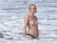 during my nudist vacation in croatia i saw some nice women