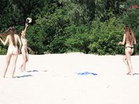 Howdy to all Nudistsers!