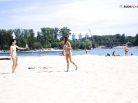 Howdy to all Nudistsers!