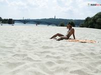 A sizzling day at the plage