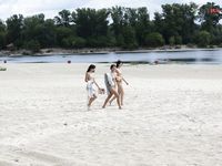 Rafaela super-hot slit at the plage