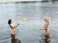 Versie bootie flahed at the Plage