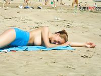 Some sizzling cunny on Naturists