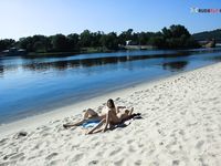 Damsels from Spain on a plage
