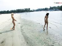 Damsels from Spain on a plage