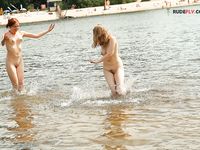 Staci at de strand part II