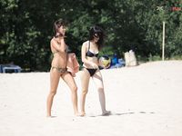 Some damsels tricia a nude plage