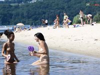 Damsels on the plage katherina Phuket