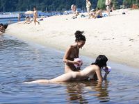 Damsels on the plage katherina Phuket