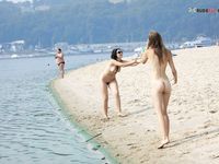 A lil' plage breast showing