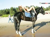 on the plage flashing stasia stuff