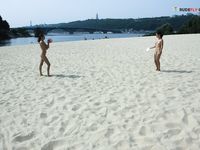 no story just naturist femmes...