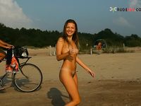 First-Ever time nude marleen public strand