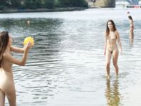 Uber-Cute day on a tropical plage.