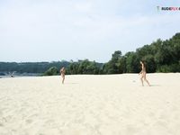 I enjoy those spanish beaches...