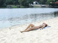 Tula first-ever time naked on the plage