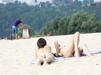 Tula first-ever time naked on the plage
