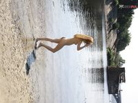 Some sumptuous model to the plage.