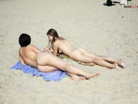 Some sumptuous model to the plage.