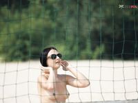 wifey's donk opened up broad on the plage