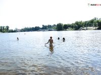 Just messing about on the plage !!!