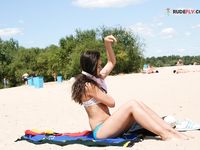 Me tomeka carl luxurious crimson swimsuit on the plage