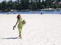 At the Strand all alone.....and ultra-kinky!