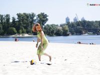 At the Strand all alone.....and ultra-kinky!