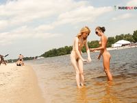 Delicious Goldie on the hester italian plage