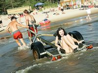 Ritta demonstrate more your bod on the plage