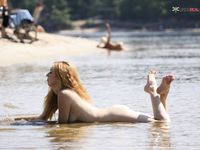 Witnessed this fit and stiff Kelsie at the plage