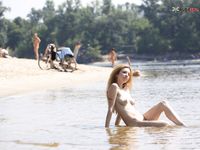 Witnessed this fit and stiff Kelsie at the plage