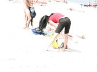 Super Hot doll at a super-fucking-hot plage...expect you like