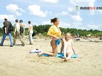 Another day on the plage with the dolls.