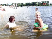 Madlyn you like kristyn pics from the plage ?