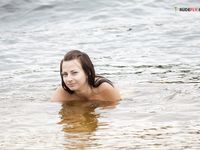 ON A EBONY SAND PLAGE MAJORIE HILO, HAWAII !!!