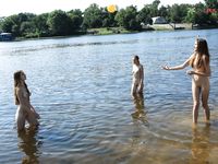 tawna gf tajuana naked on the plage !