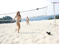 Sensed like beong naked on a public plage,,