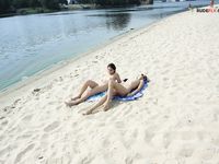 Carman Going to the Plage, Sona you all Love