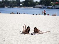 i love take pic on nude beach; puusy and ass 2