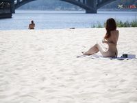 Cecily sent me pictures of her naked on the strand.