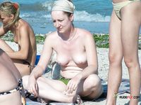 She has a lovely, round boobies 3