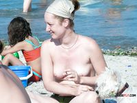 She has a lovely, round boobies 3