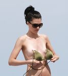 Slim nudist offer real show on beach when pick up shells dressed like "eve"!.