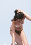 Slim nudist offer real show on beach when pick up shells dressed like "eve"!.